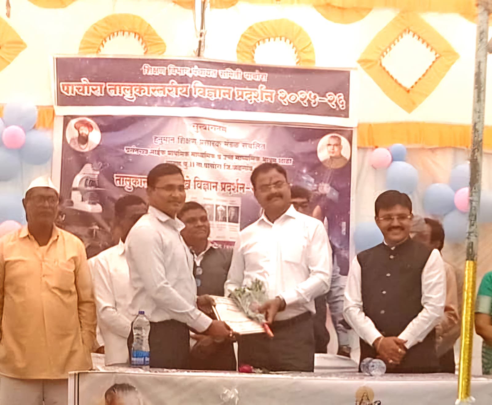 विज्ञान प्रदर्शनात ग्राम विकास विद्यालयाची यशोगाथा!