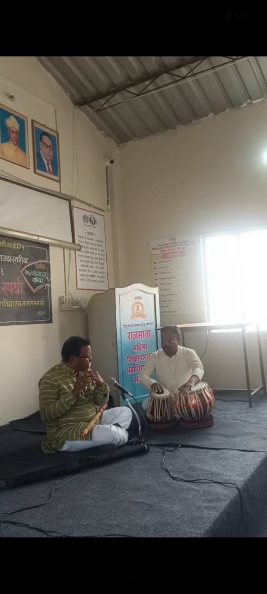 पिंपळगाव हरेश्वरचे शिक्षक अर्जुन सावळे राज्यस्तरीय स्वरवादन स्पर्धेत टॉप-10 मध्ये..!!!