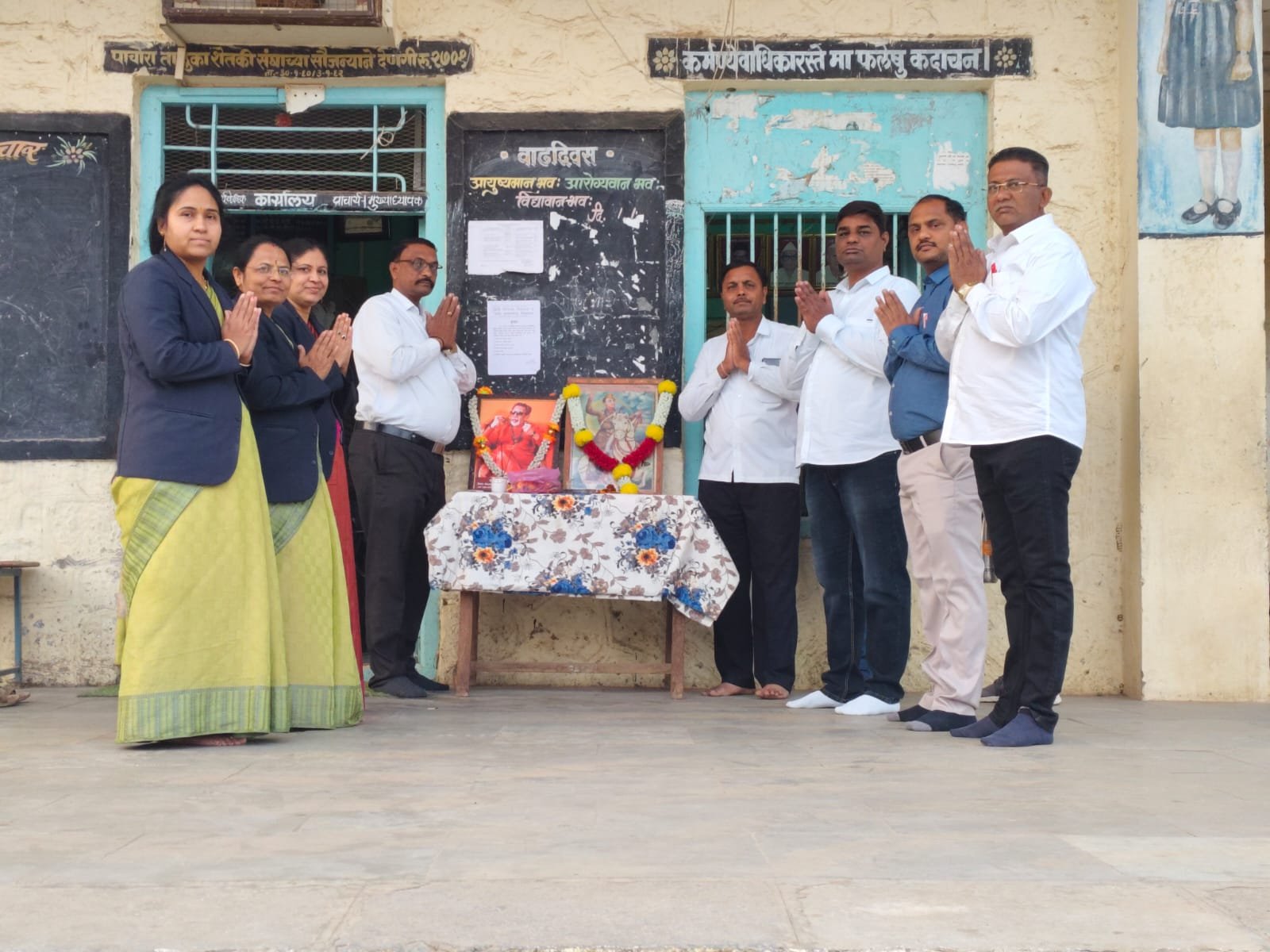 ग्रामविकास विद्यालयात सुभाषचंद्र बोस व बाळासाहेब ठाकरे जयंती उत्साहात साजरी